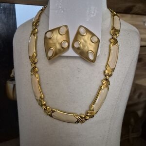 Vintage Gold and Cream Enamel Necklace Set